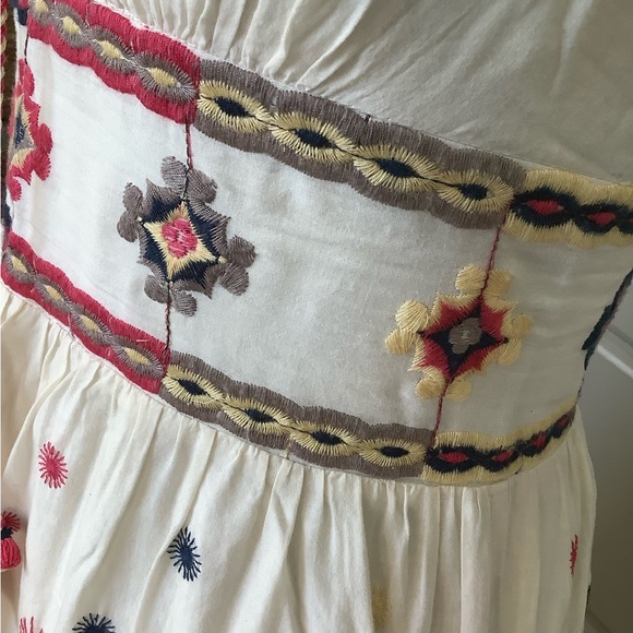 🏜️ Embroidered Chelsea & Violet Dress 🏜️ - Picture 14 of 14